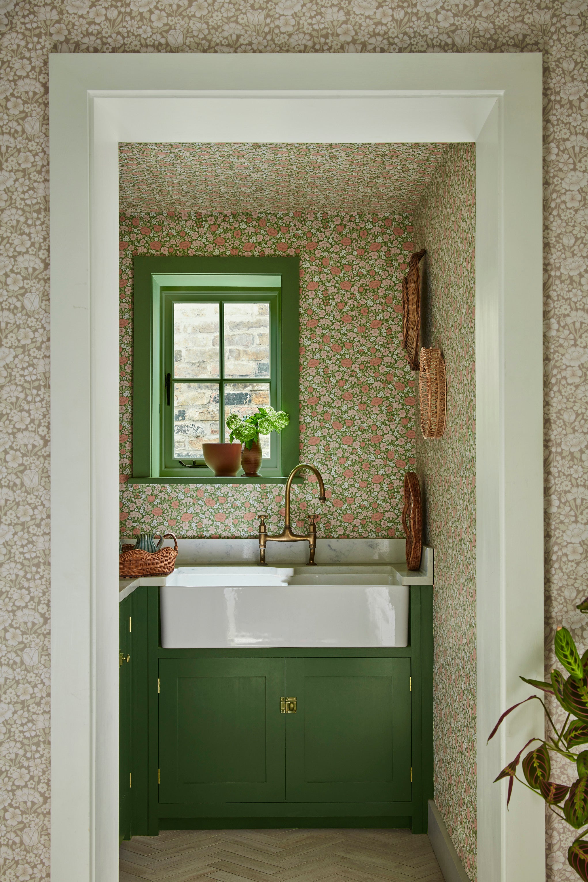 Little Greene Behang Spring Flowers - Portland Stone