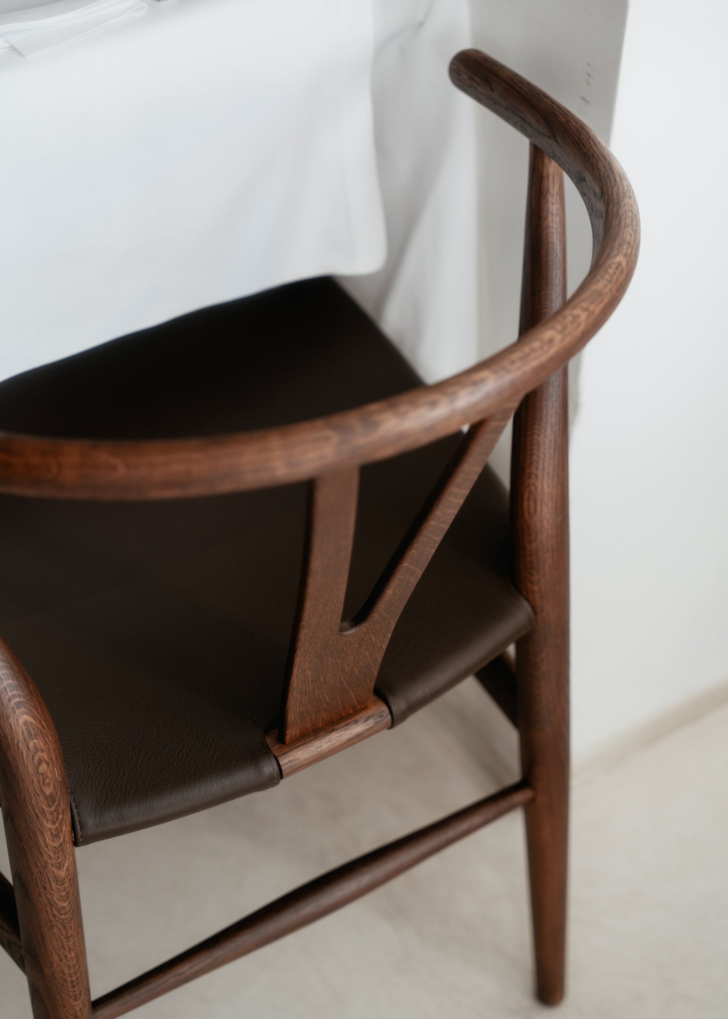 Carl Hansen & Son Wishbone Stoel CH24 limited edition - set van 2