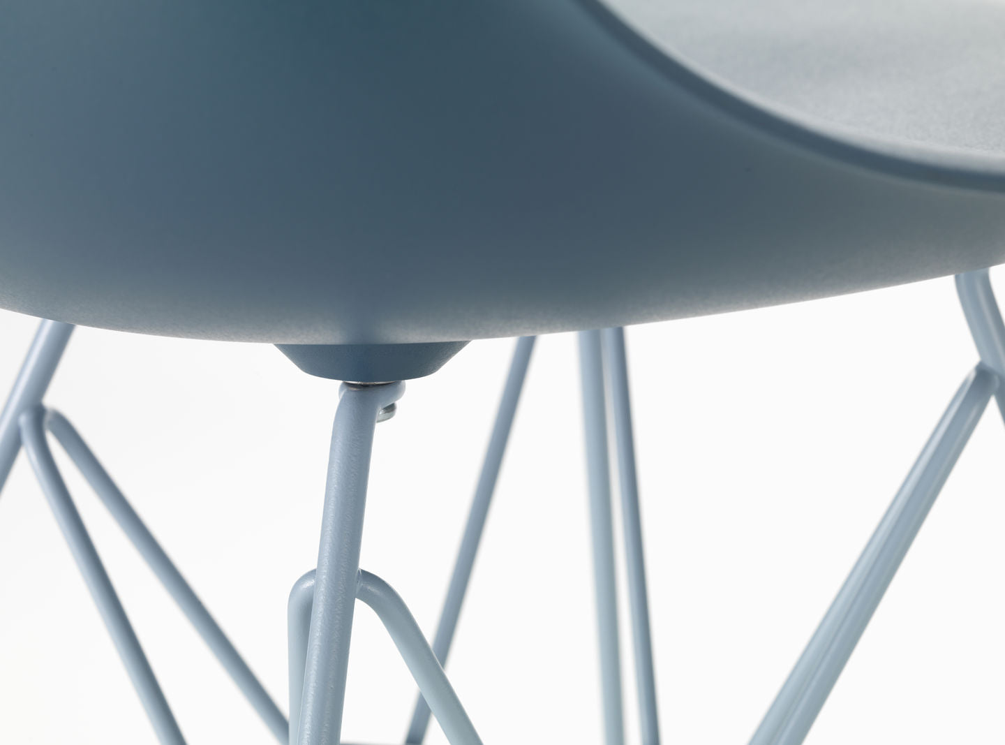 Vitra Eames DSR plastic side chair "new colours"