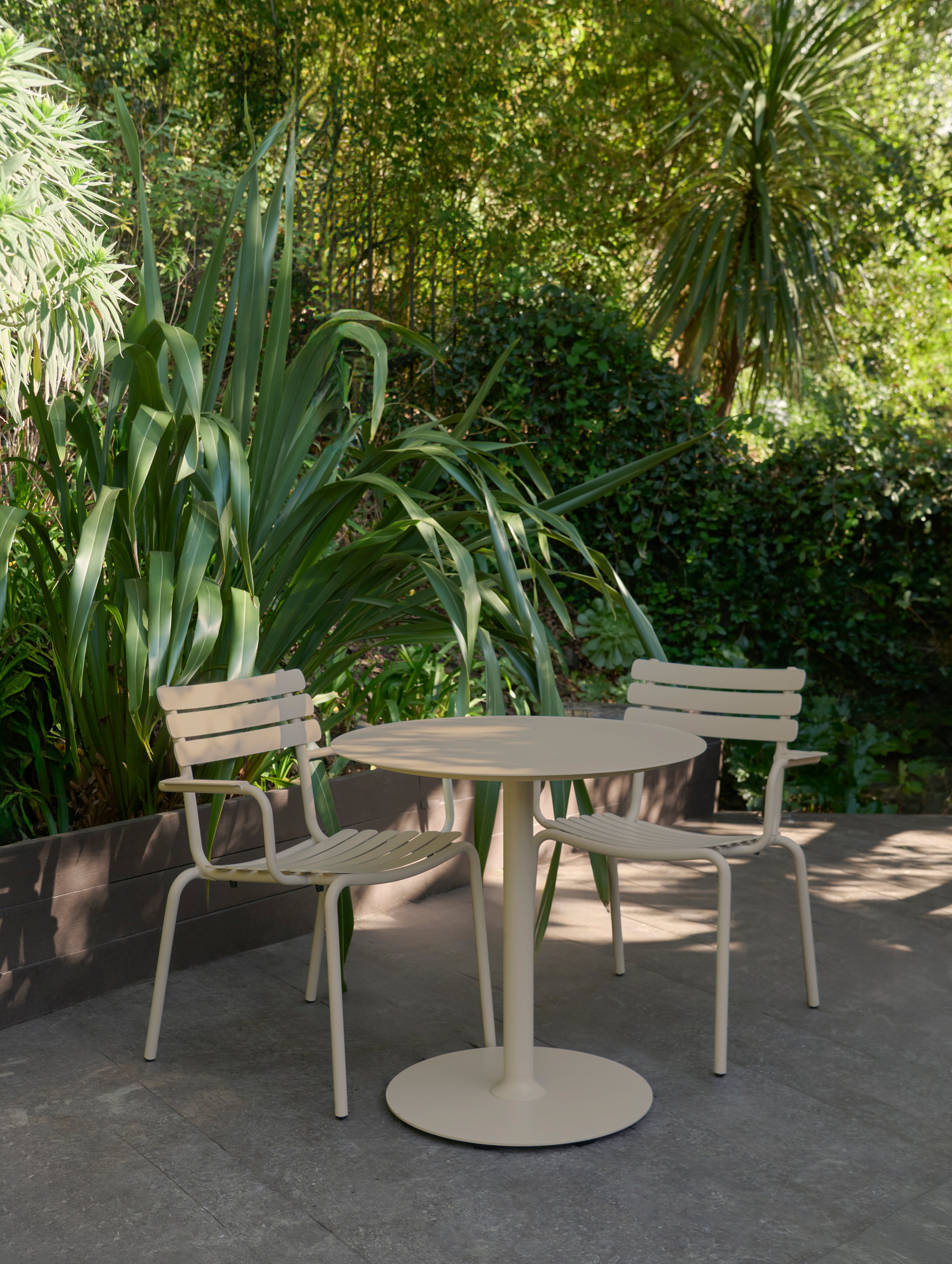 Houe Alua dining armchair outdoor