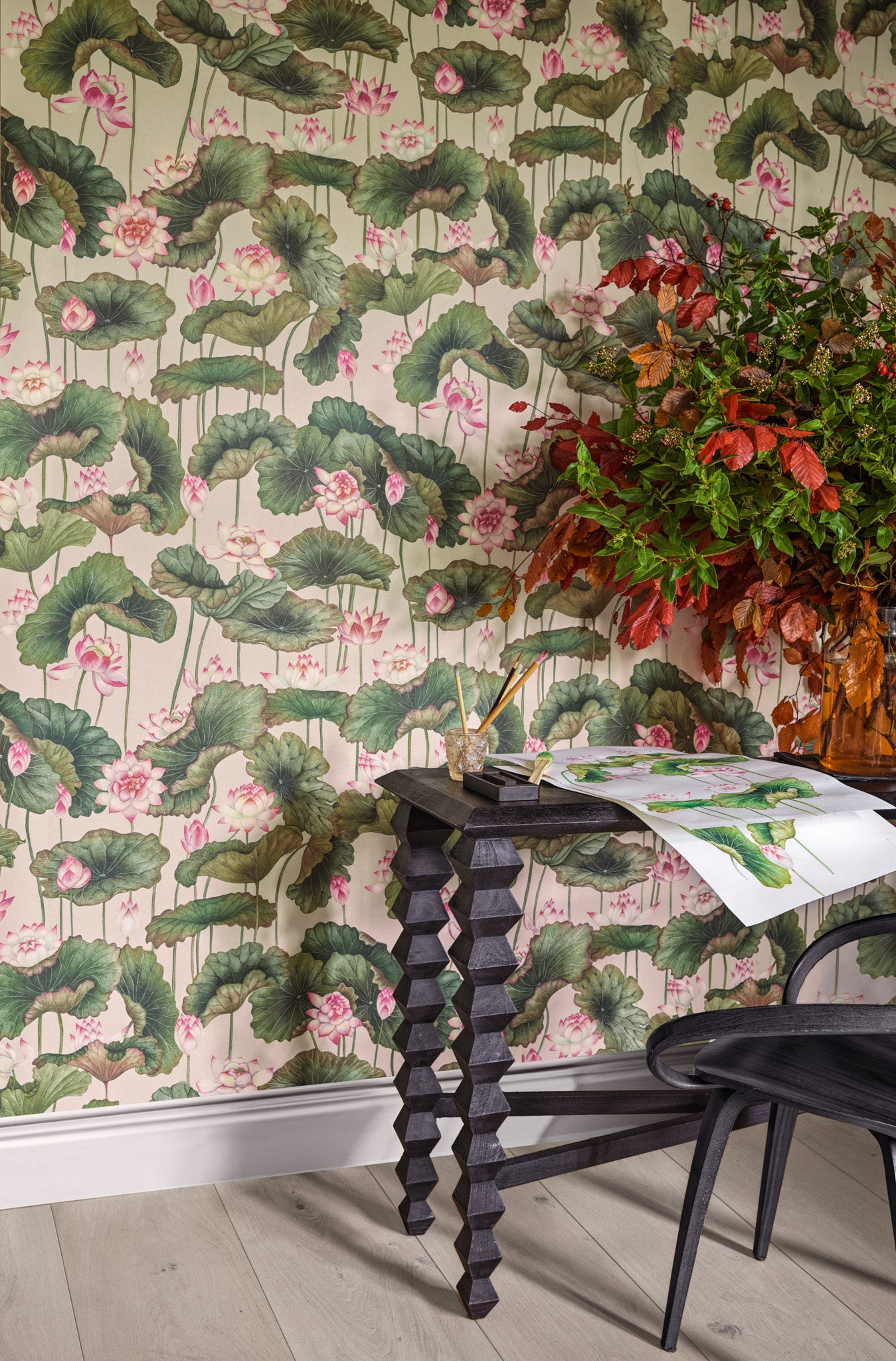 Cole and Son behang Lily Lotus Pink & White 126/9031