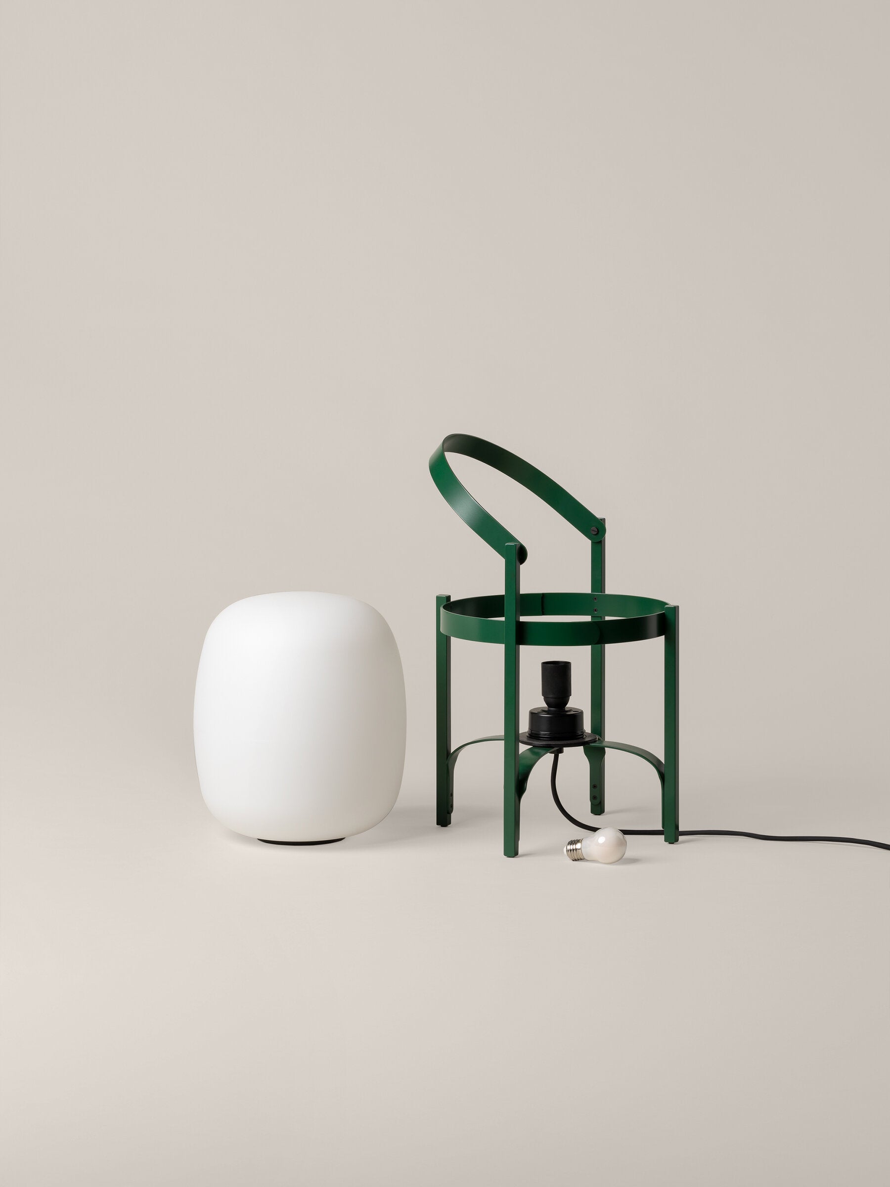 Santa & Cole Cesta Exterior English Green - outdoor