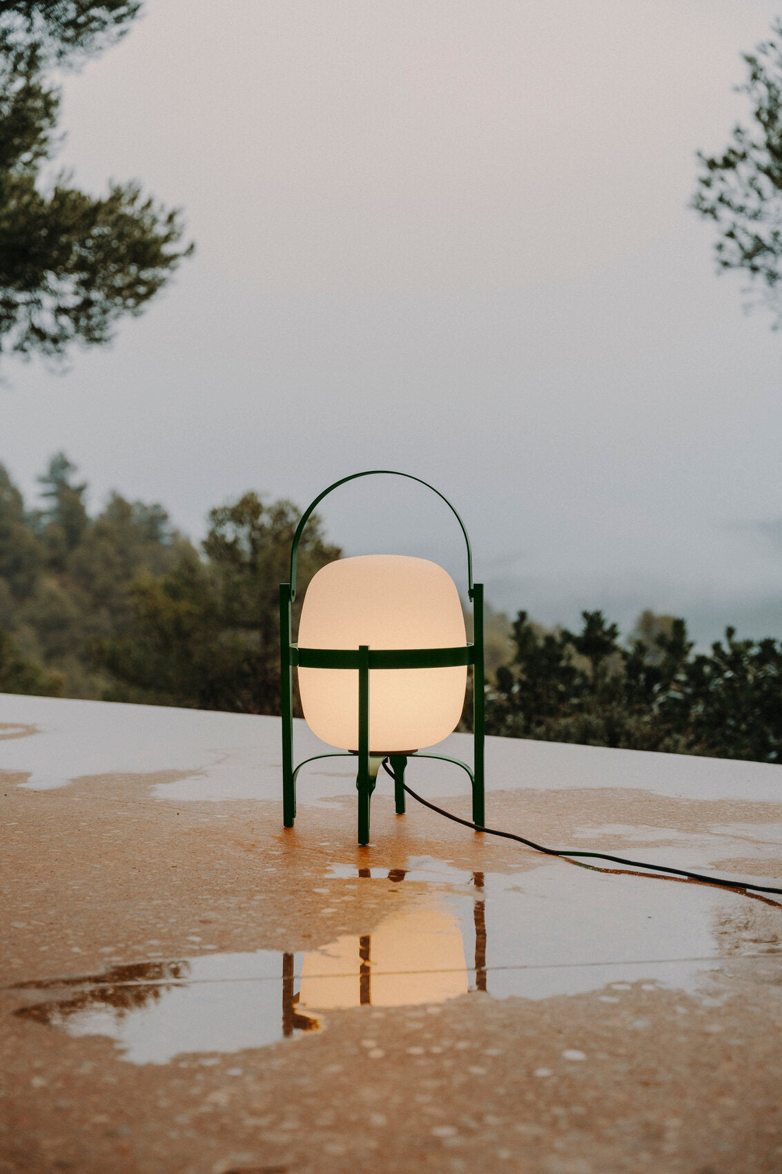 Santa & Cole Cesta Exterior English Green - outdoor