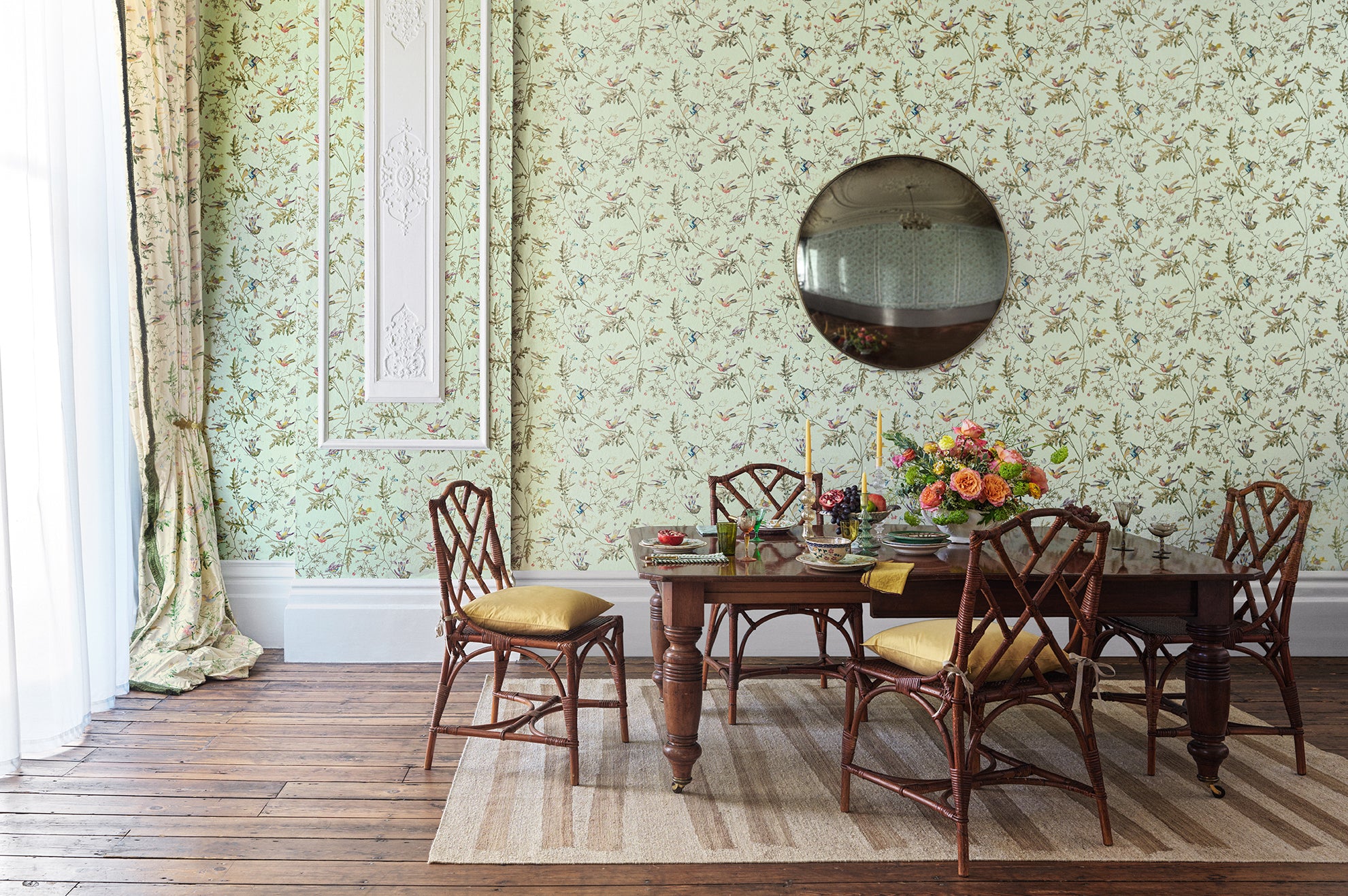 Cole and Son behang Hummingbirds Multi 124/1007