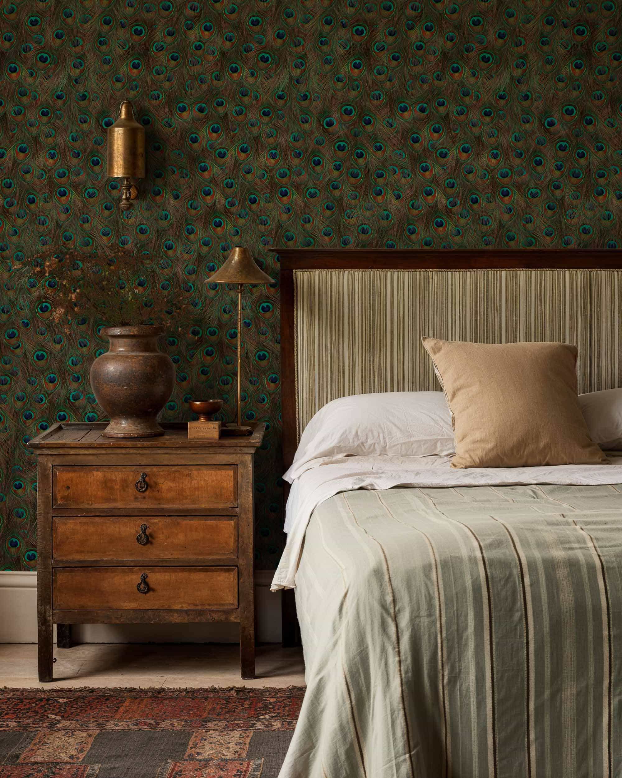 Coordonné behang Peafowl Original 5800052 sfeerbeeld slaapkamer