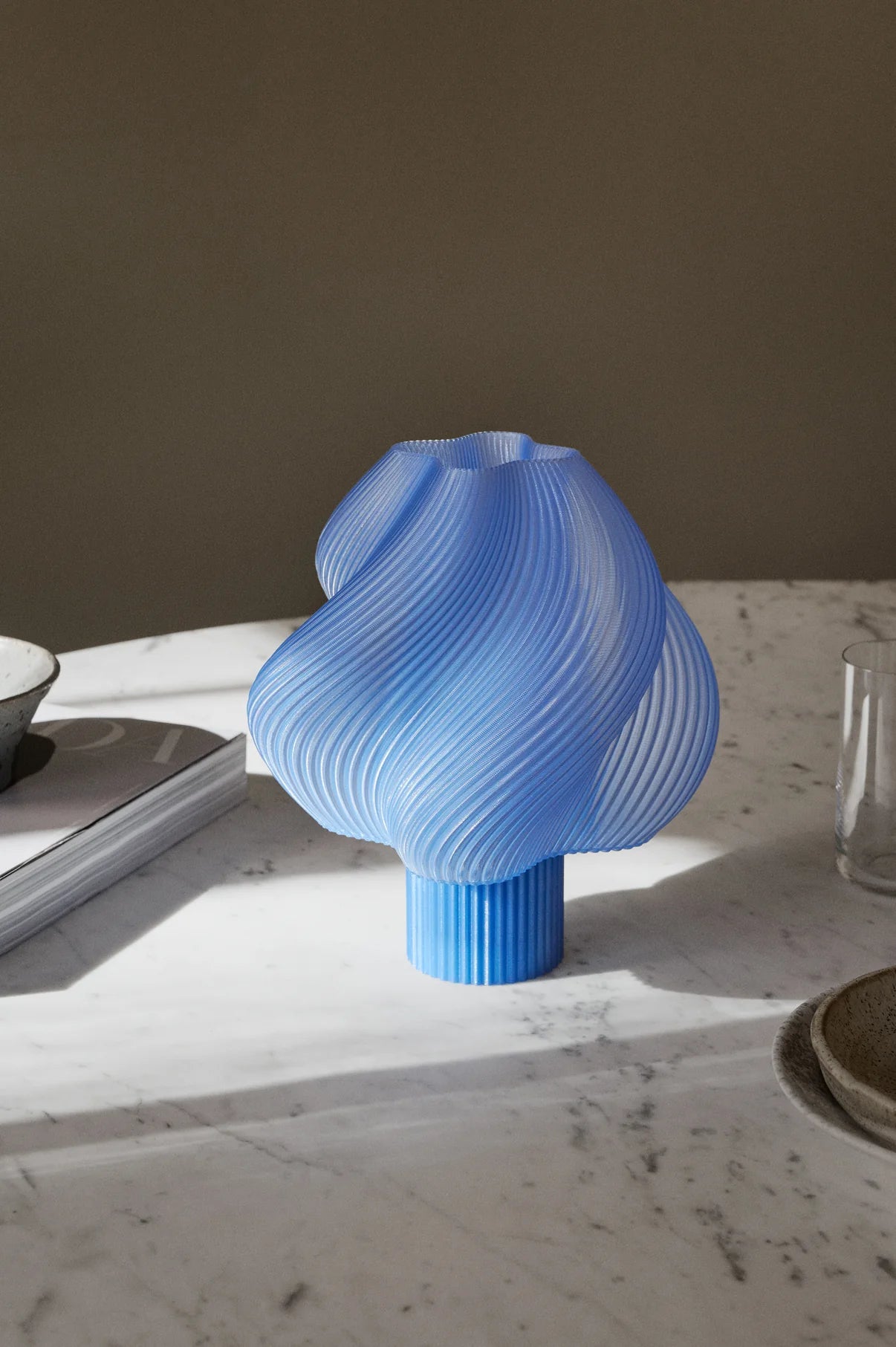 Crème Atelier Soft Serve lamp portable full color
