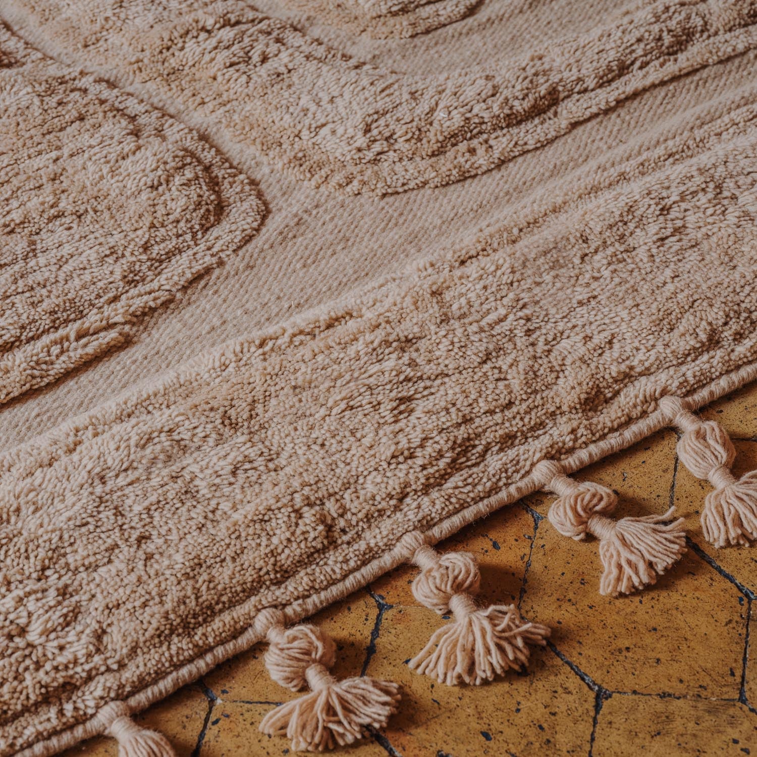 Dusty Deco Beaten Track rug ginger