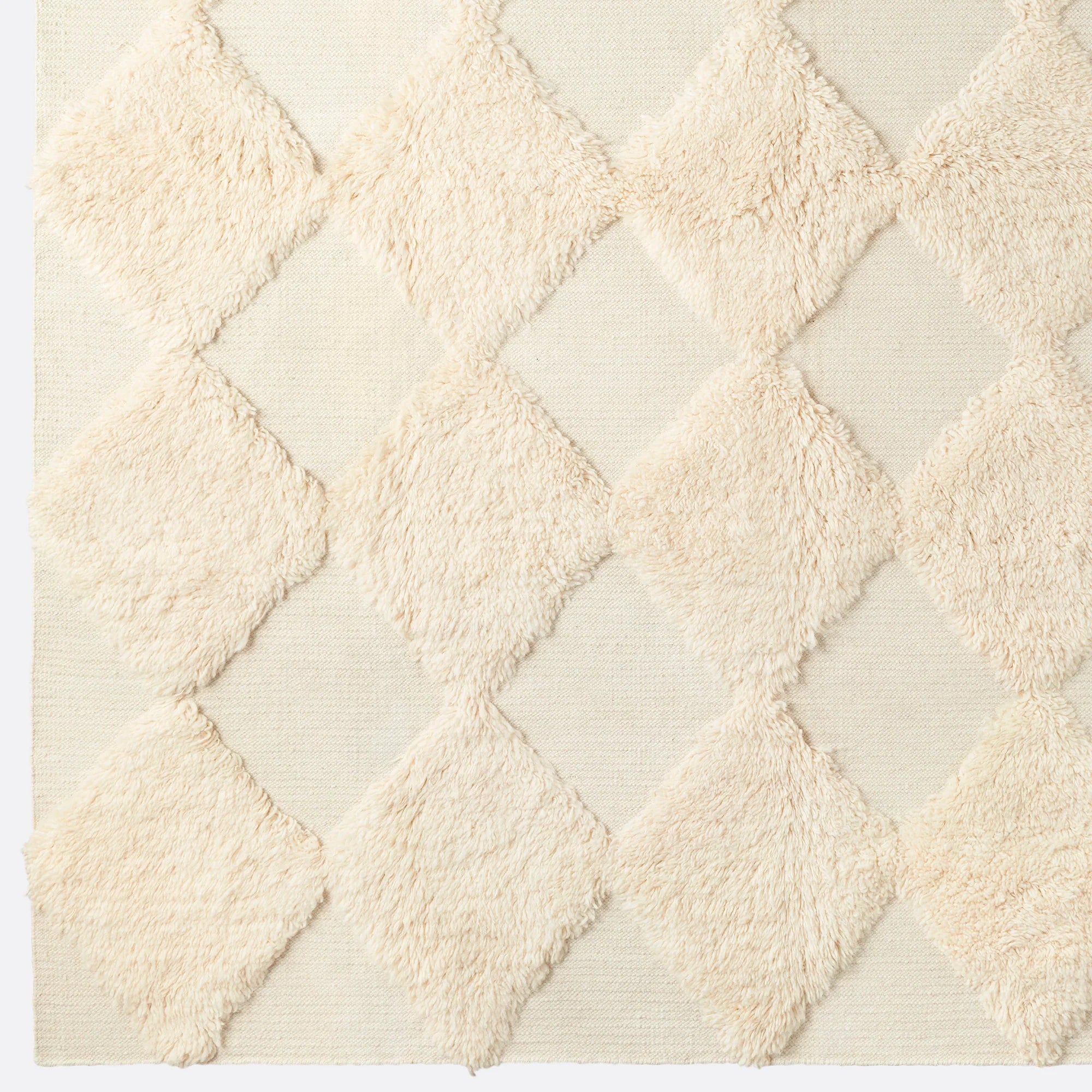Dusty Deco Chess Rya rug white