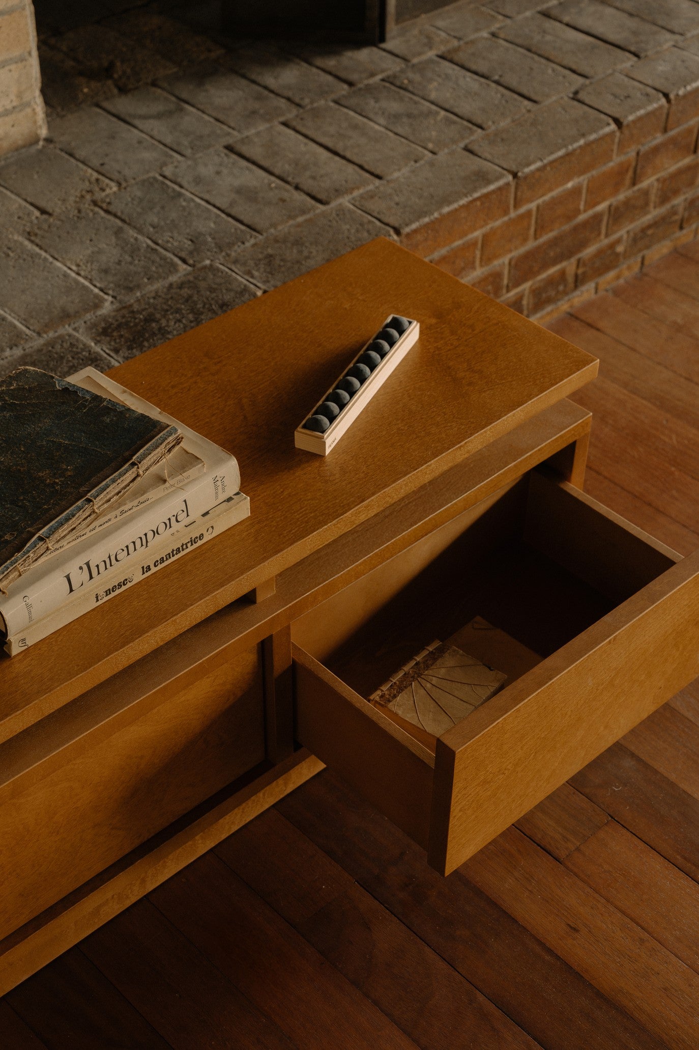 Frama Ratio Console kast