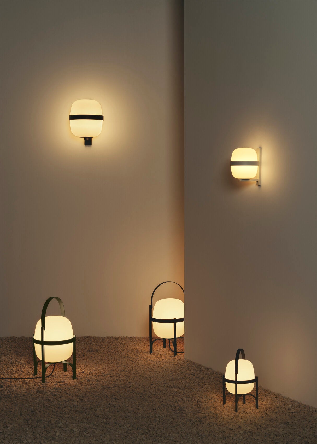Santa & Cole Wally Cesta outdoor wandlamp