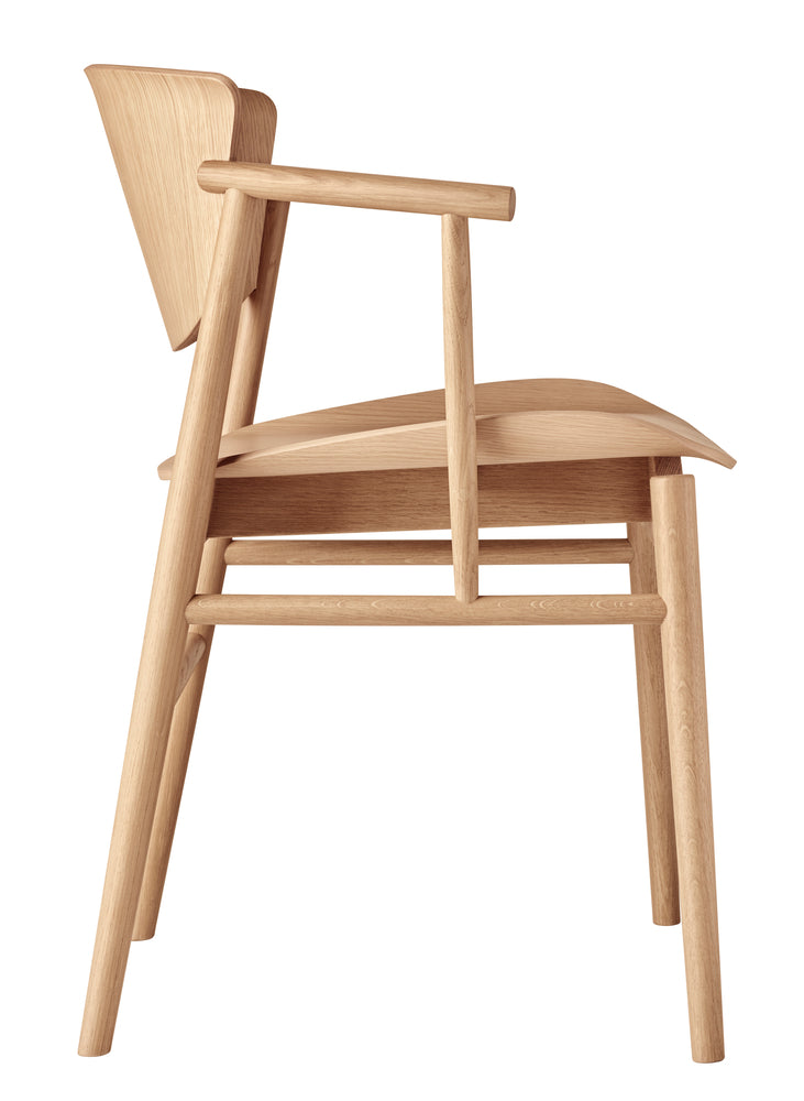 Fritz Hansen N01 chair oak side