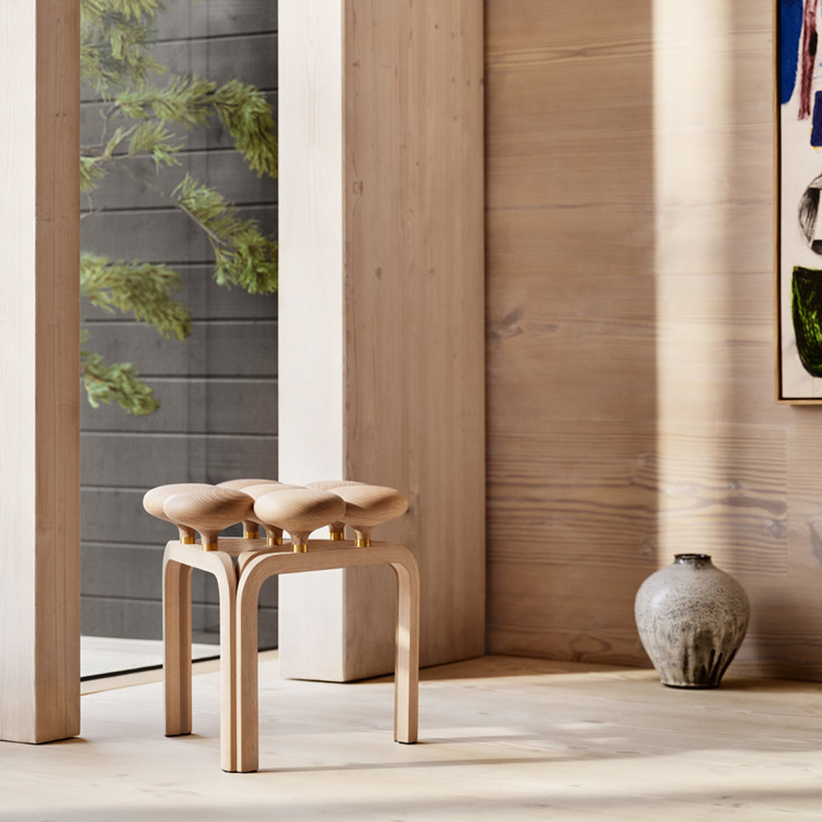 Fritz Hansen Utzon stool woonkamer