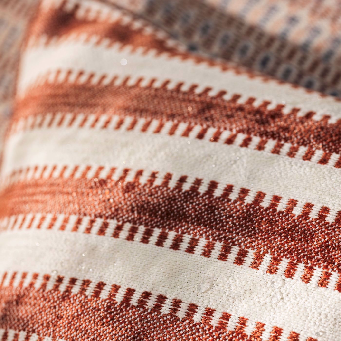 Harlequin outdoor stof Ocala Stripes sfeerafbeelding