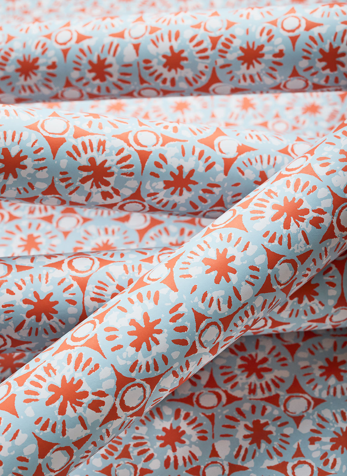 Thibaut behang Sand Dollar Coral and Blue T15857