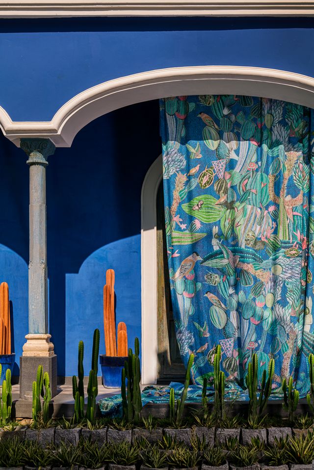 Jim Thompson stof Cardamom Cactus canopy ghost JT014015001 set van 2 panelen