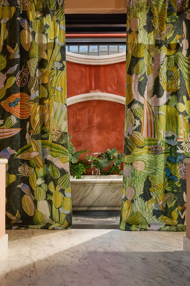 Jim Thompson stof Cardamom Cactus cattail whisper JT014015002 set van 2 panelen