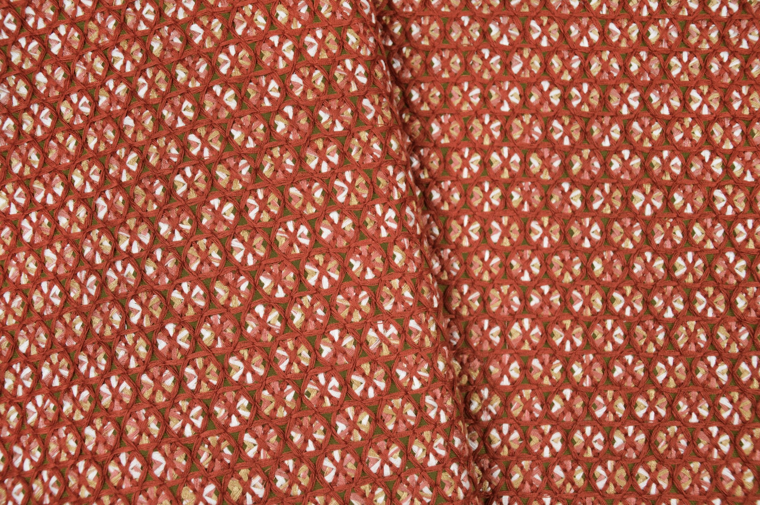 Karin Sajo stof Alvéoles KS 212 - Ocre Rouge