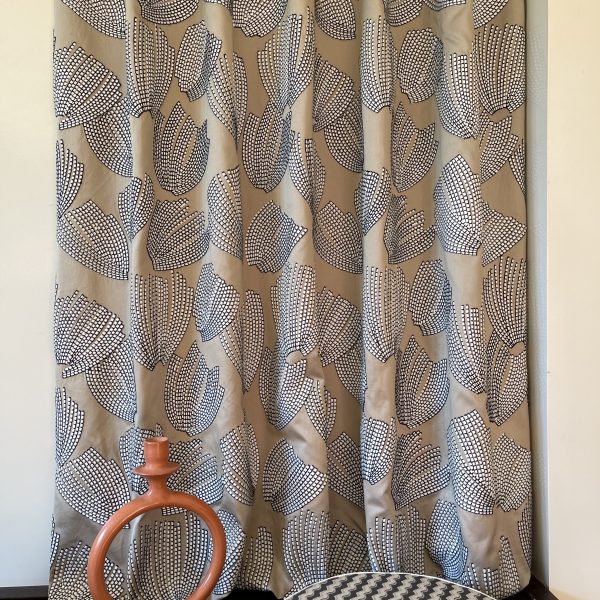 Karin Sajo stof Flowers KS 168 - 42 Mais