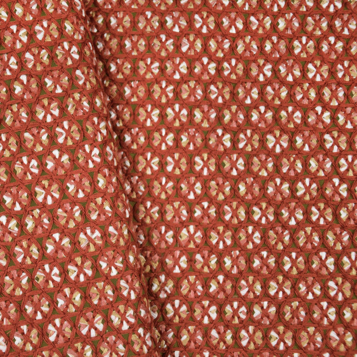 Karin Sajo stof Alvéoles KS 212 - Ocre Rouge