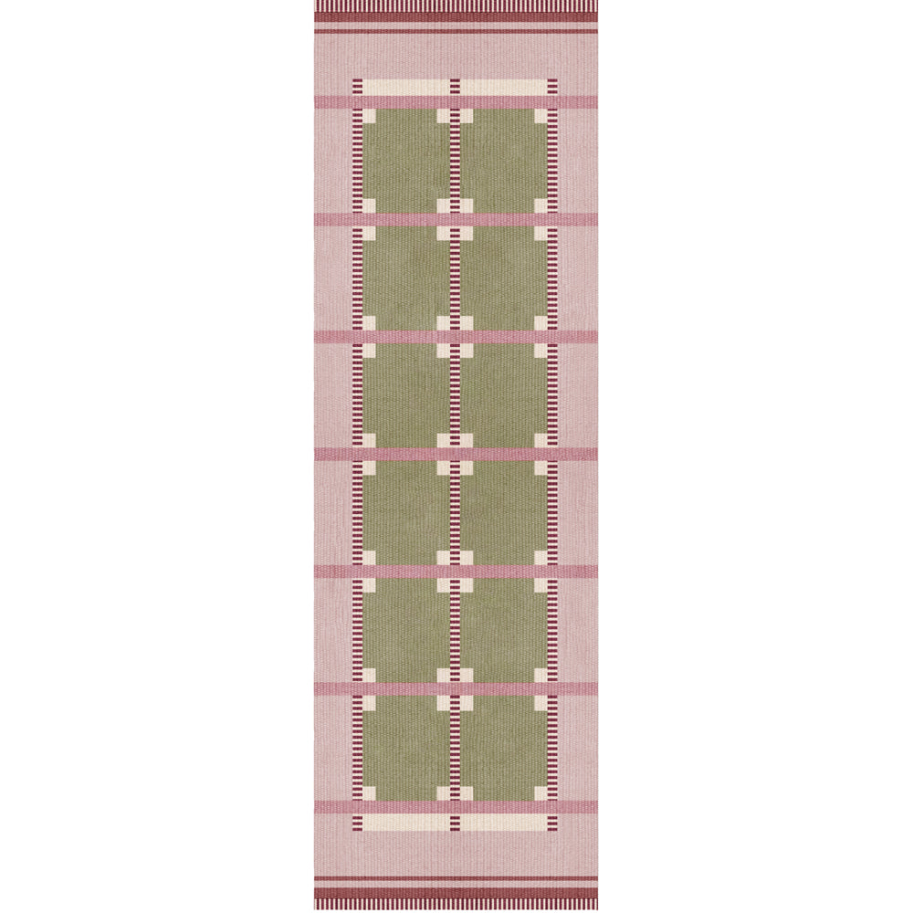 Layered Röllakan Ruth Spring Glass wool runner