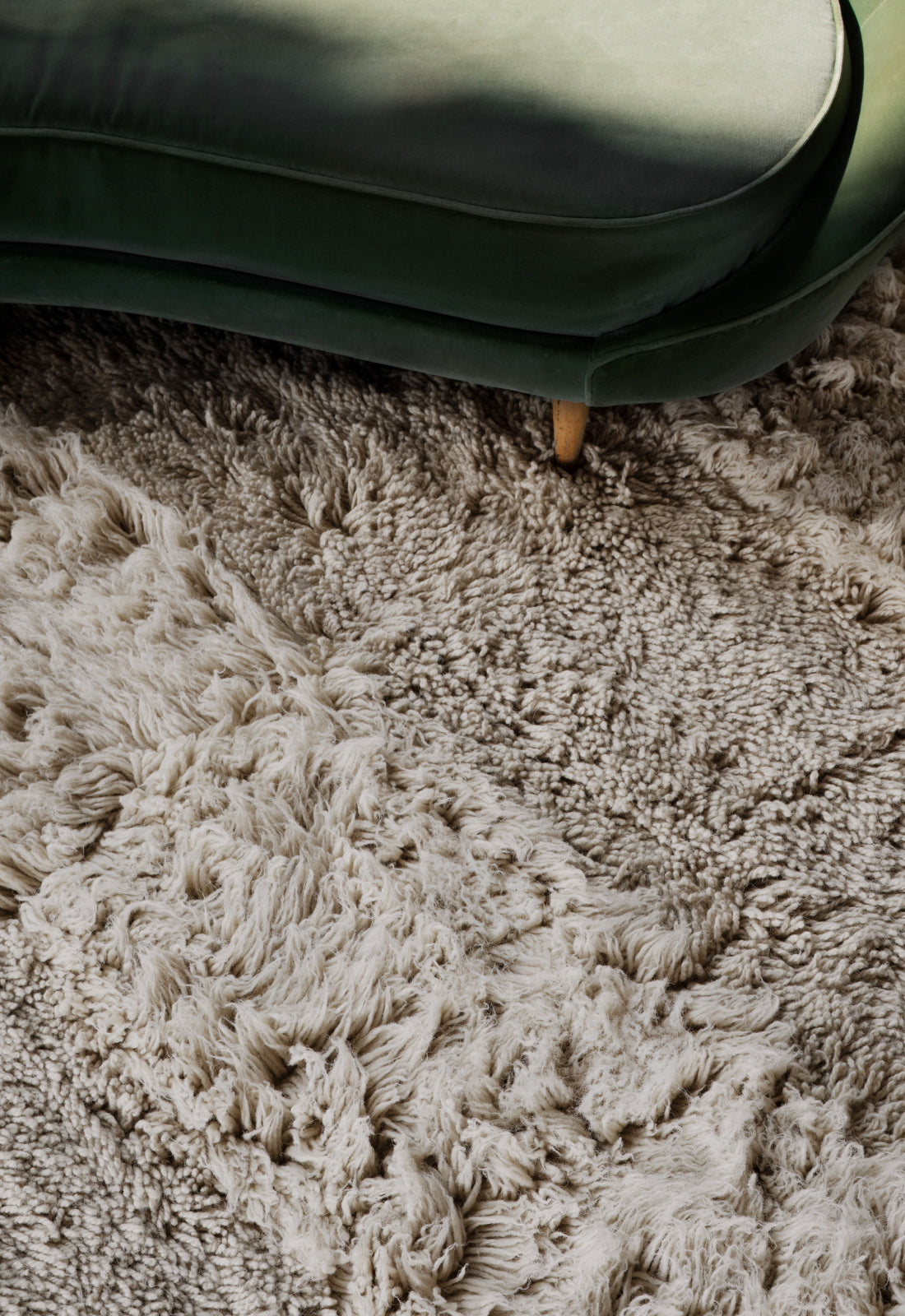Layered Shaggy Stripe Oatmeal detailfoto wol