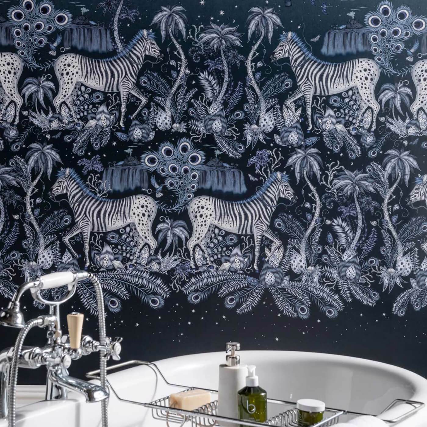 Clarke & Clarke behang Lost Adventure Midnight W0201/01