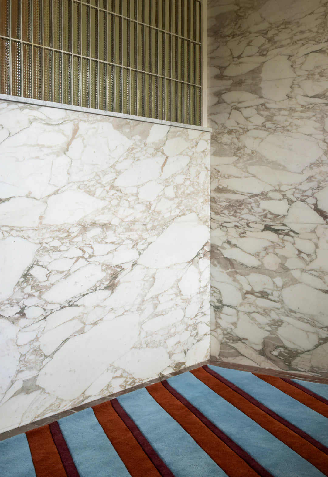 Layered Teklan Diagonal Sky wool vloerkleed