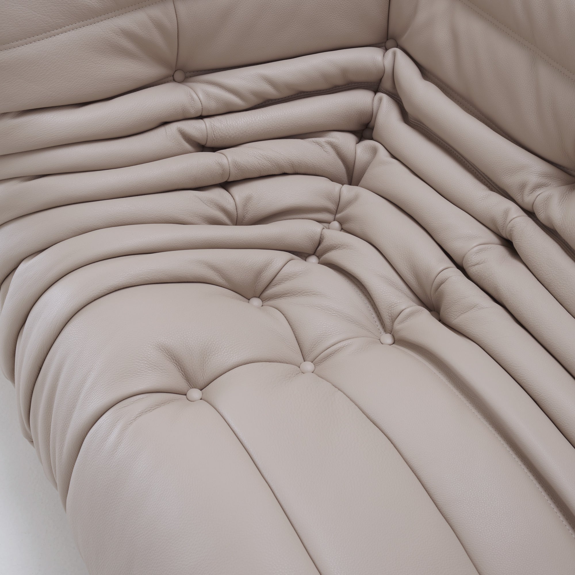 Ligne Roset Togo medium canape 2-zits bank met armleuning