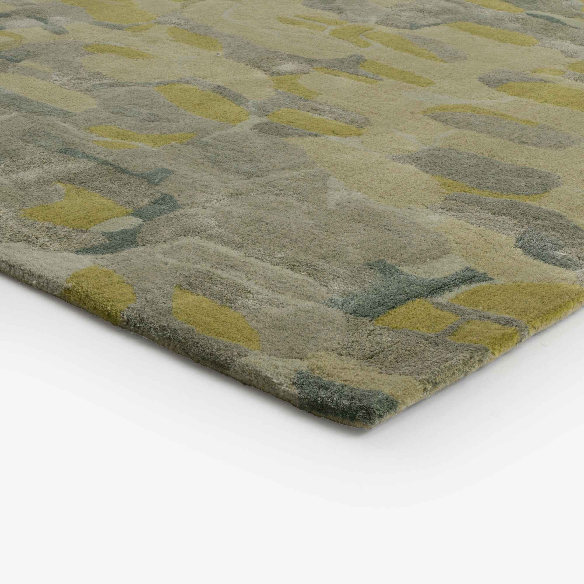 Ligne Roset Nabi vloerkleed green