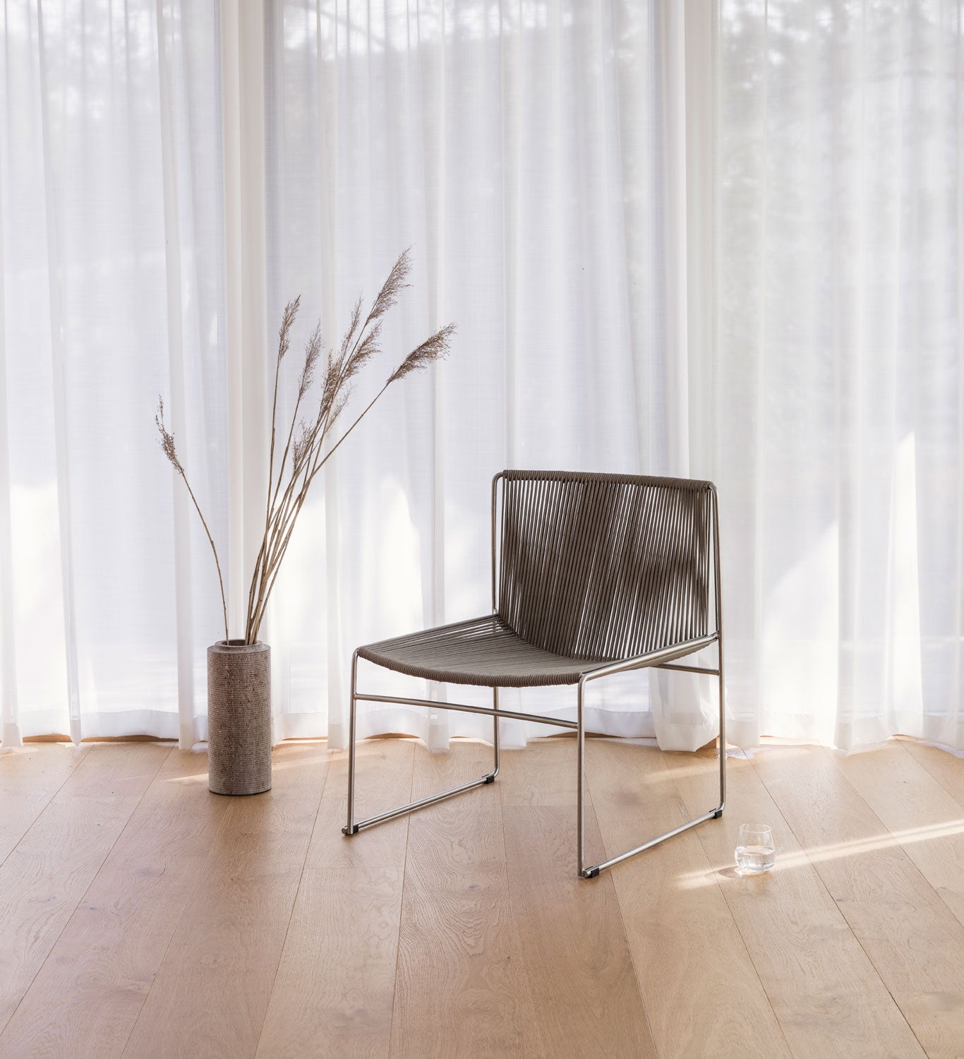 Bebó  Objects Lyre lounge chair