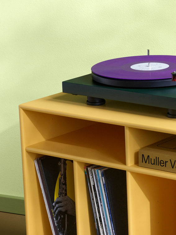 Montana SPIN I Vinyl storage