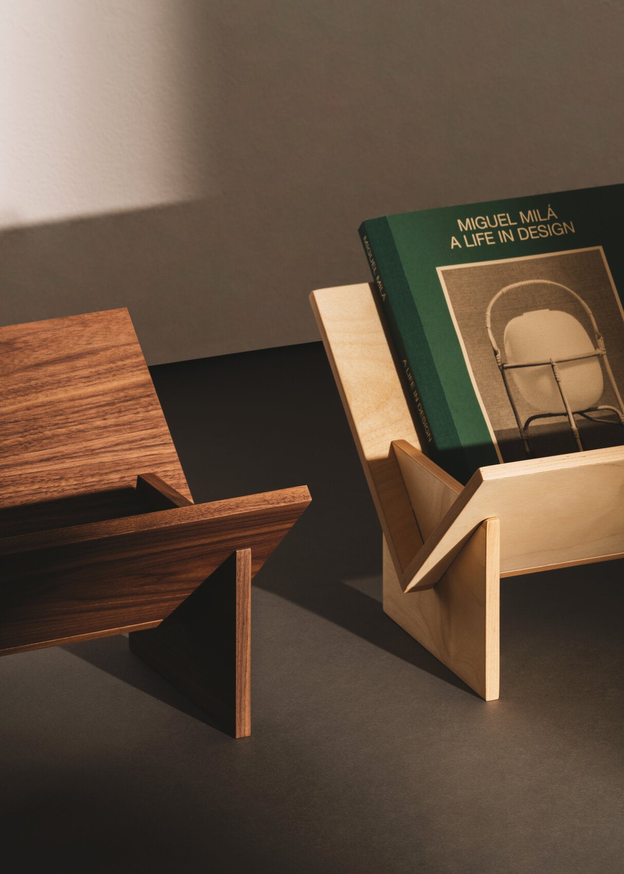 Santa & Cole Oakland boekenstandaard