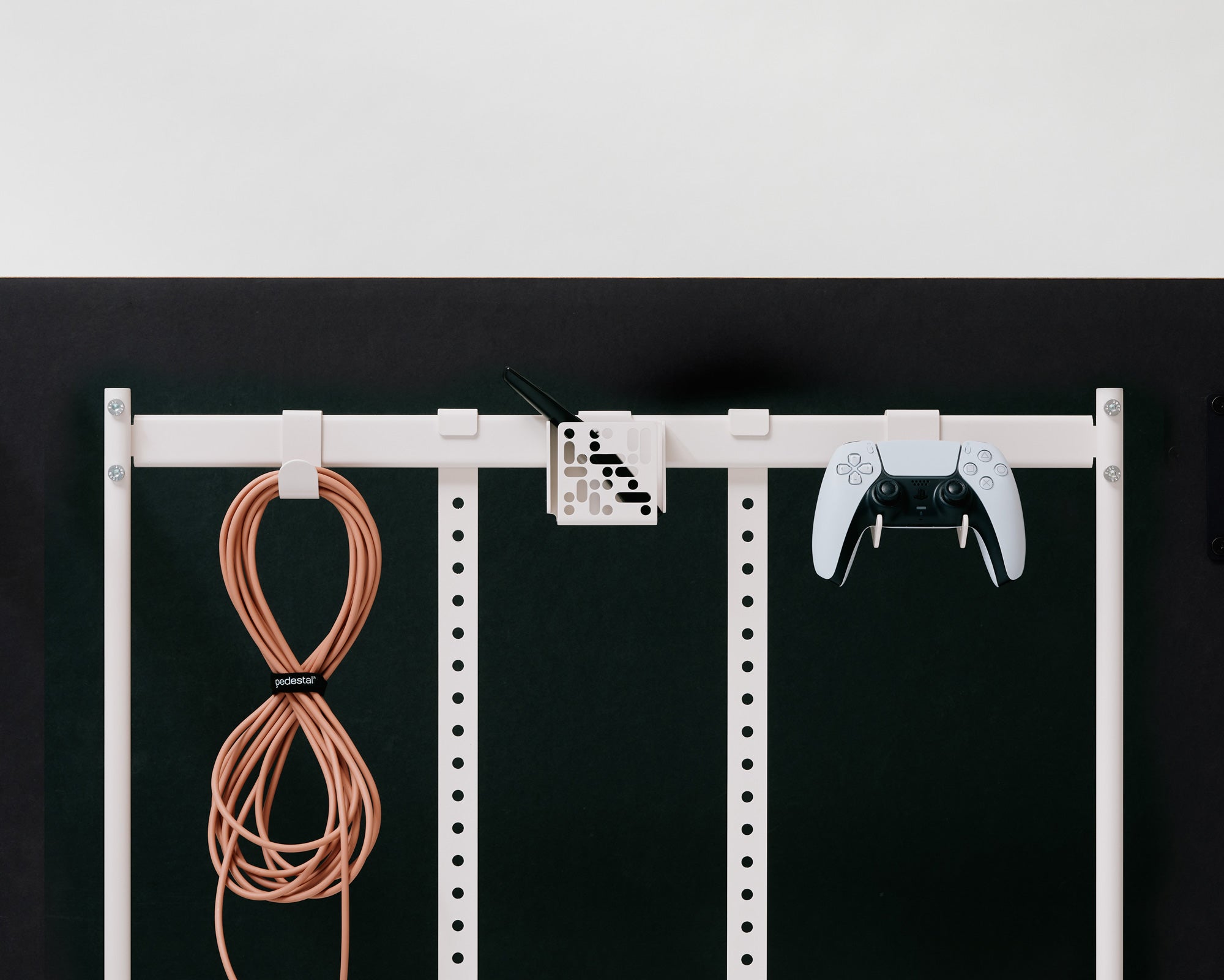 Pedestal Hook Mount