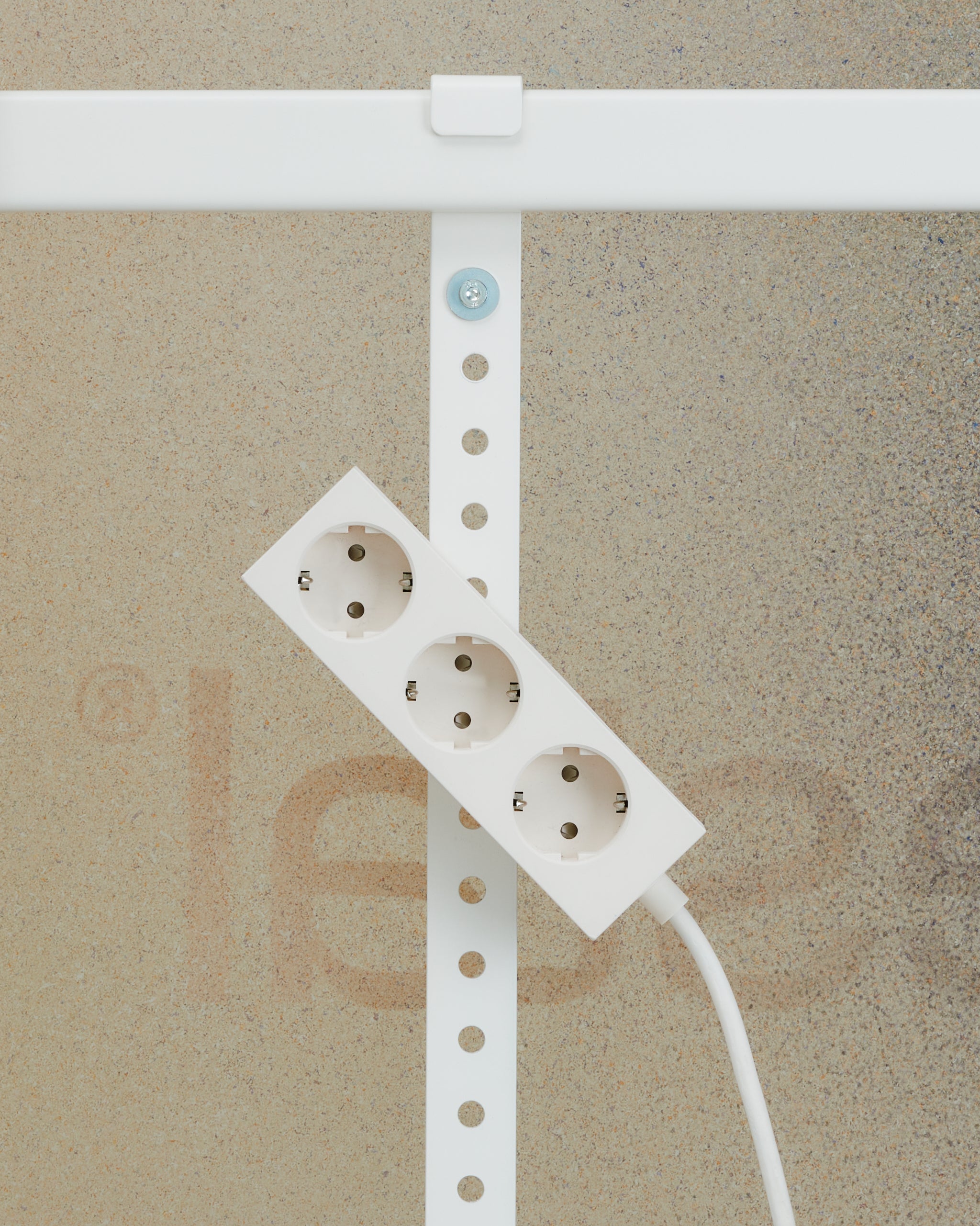 Pedestal Power Bar