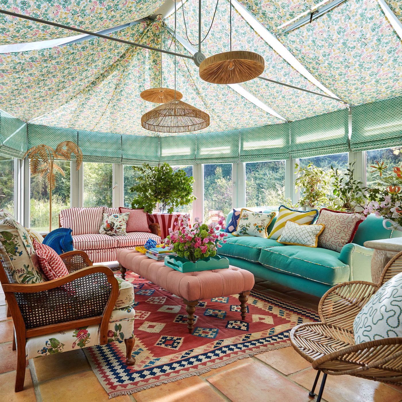 Harlequin stof Wildflower Meadow Rose/Emerald/Peridot 121185