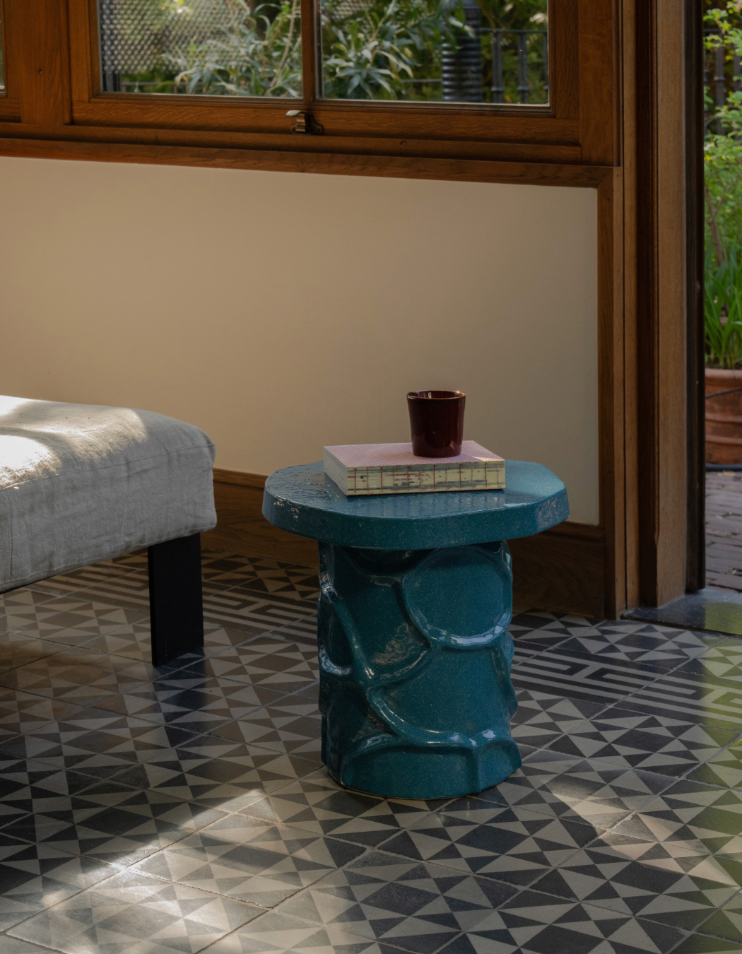 Serax Mena 07 bijzettafel