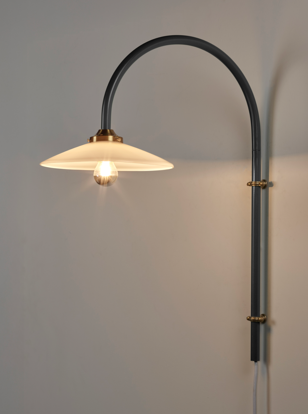 Valerie Objects Hanging Lamp no.2 Mini wandlamp