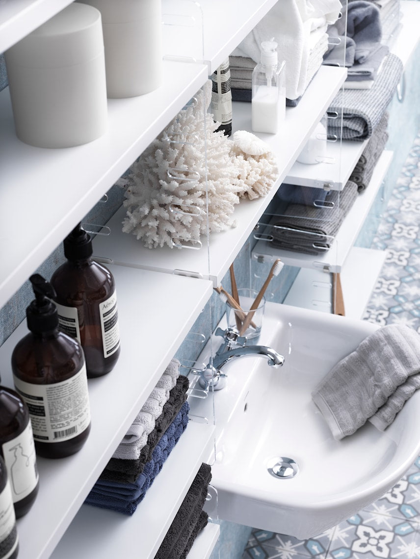 String Plex wall panel 50 x 20 badkamer