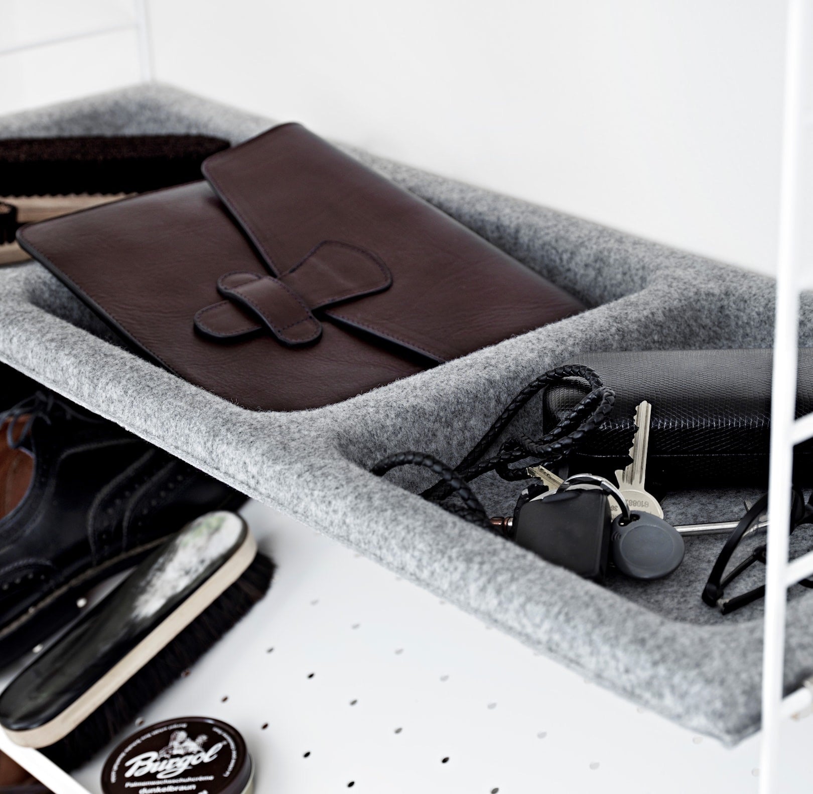 String Furniture Shelf Felt sfeerafbeelding