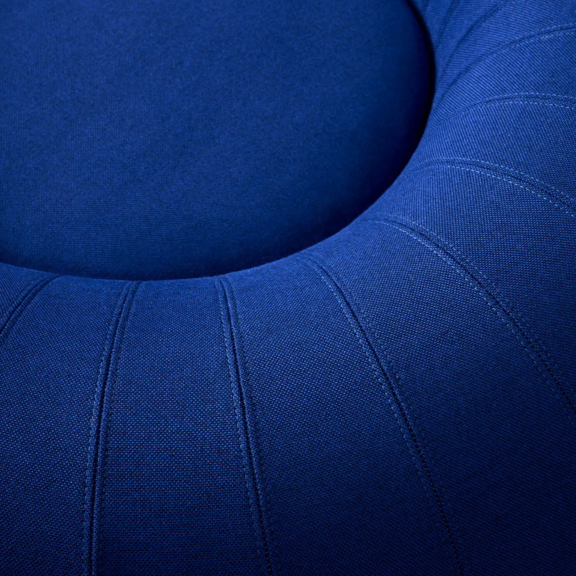 Studio About Float Large