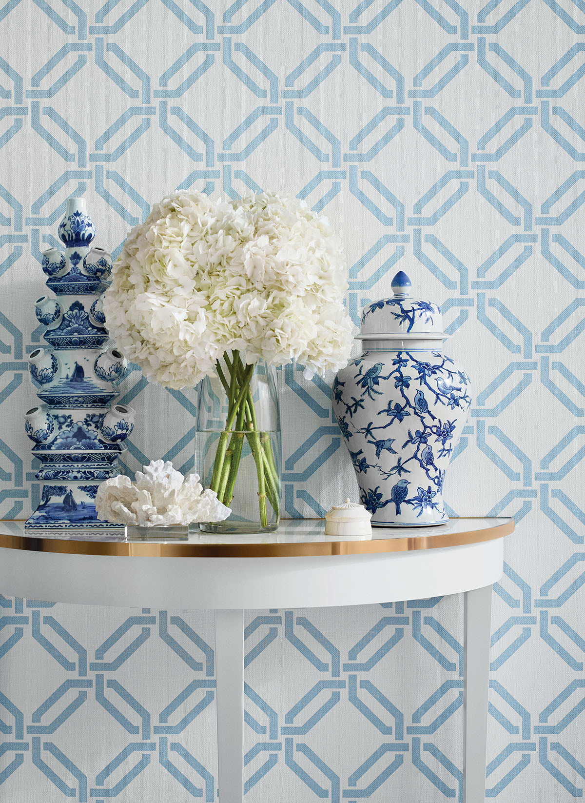 Thibaut behang Miramar Way T45053 Light Blue sfeerbeeld