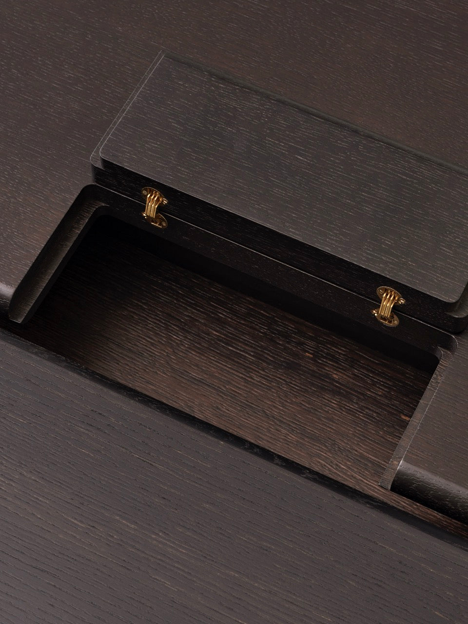 &Tradition Ita tafel kabelgoot