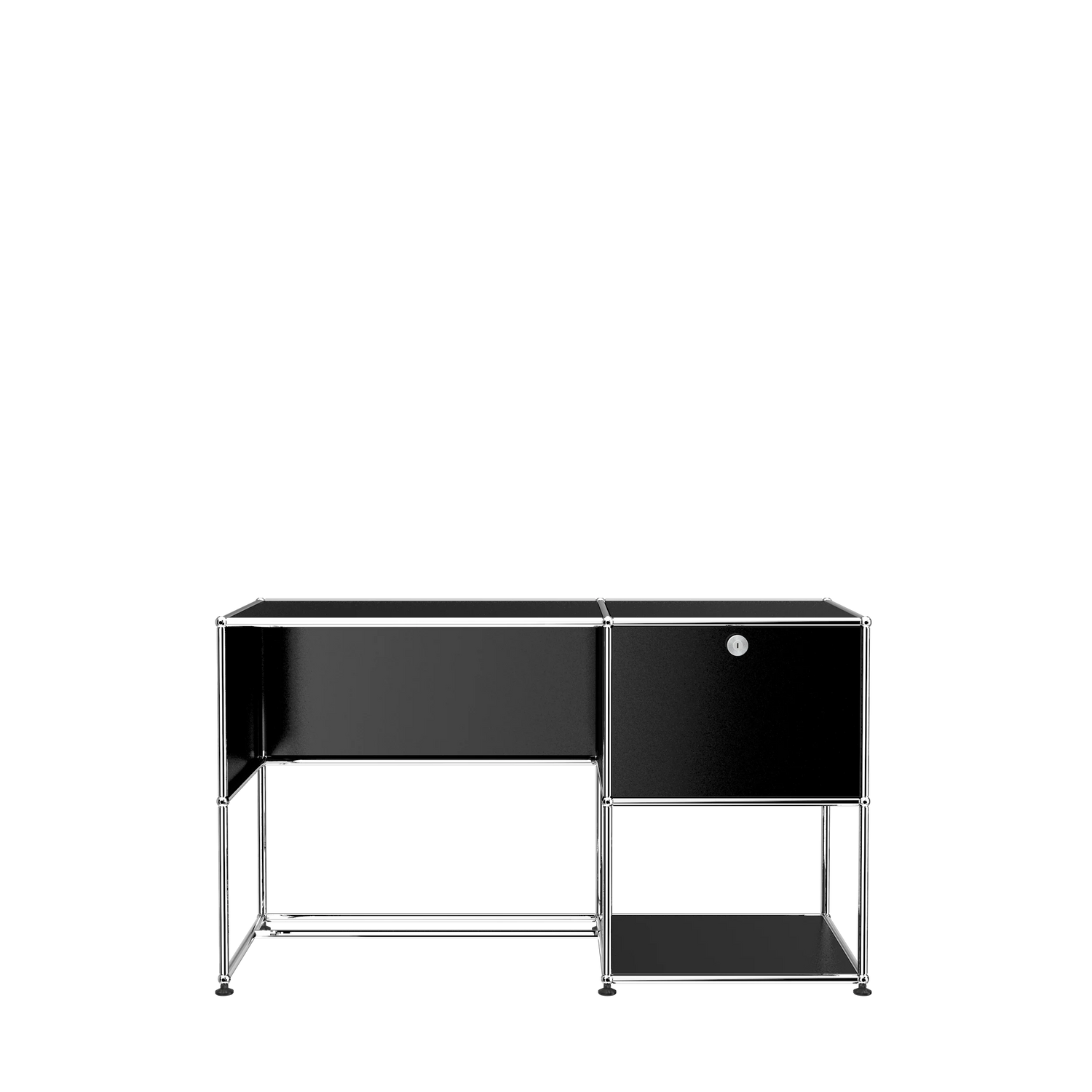 USM Haller Bureau A desk zwart