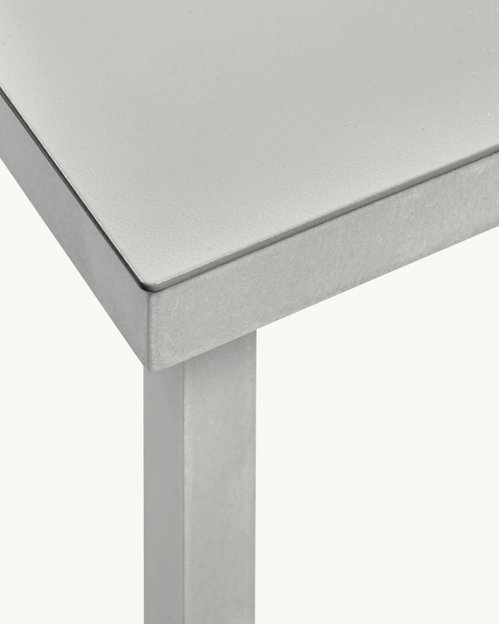 Valerie Objects Alu bench Alu kleur