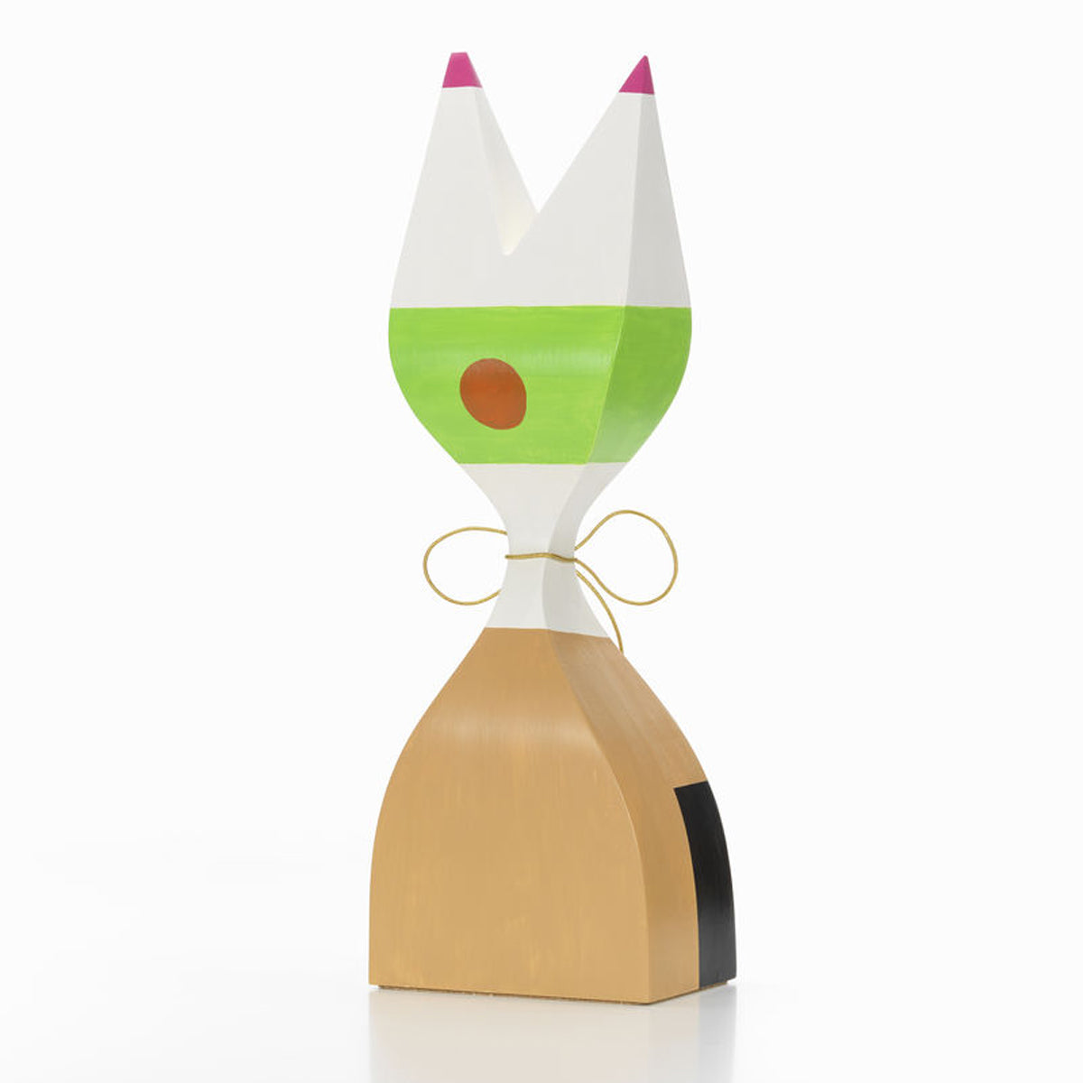 Vitra-back-view-wooden-doll-super-groot-no-9