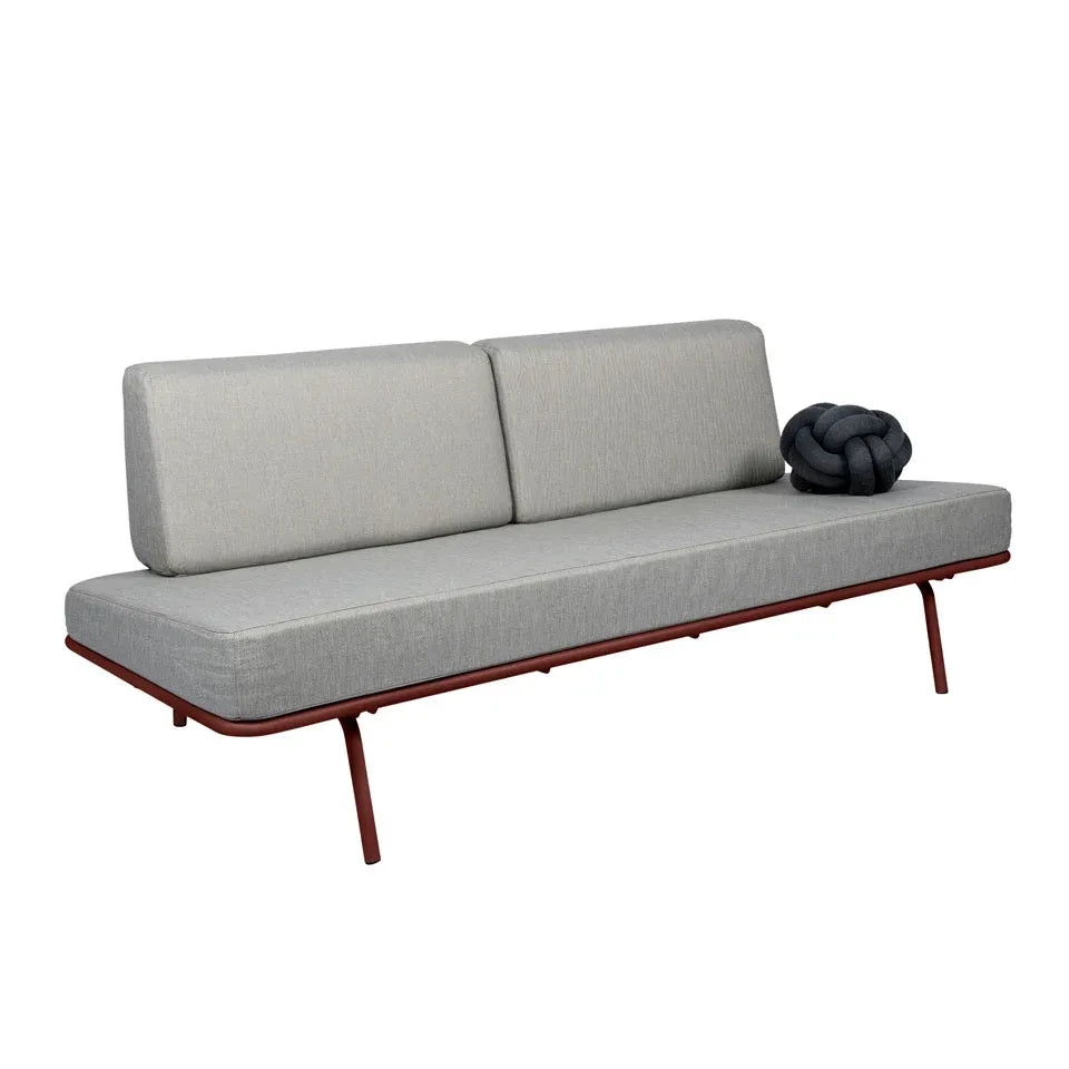 Weltevree Sofabed grijs kussen rood frame