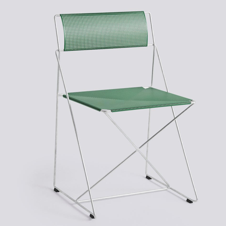 Hay X-Line chair Leek Green gepoedercoate zitting en thermisch verzinkt stalen onderstel