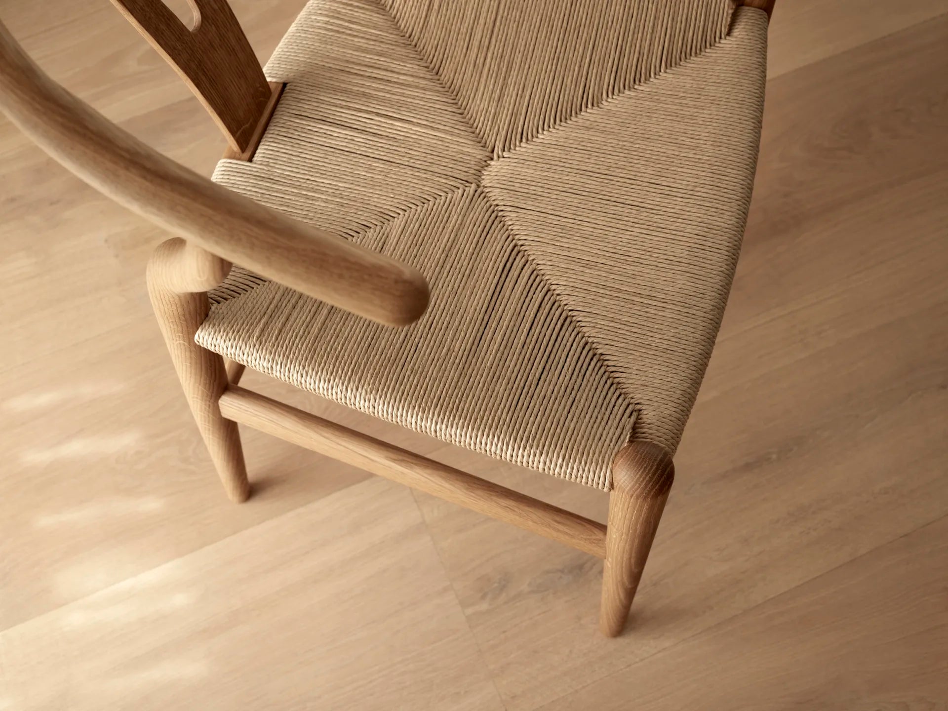 Carl Hansen & Son Wishbone Stoel CH24 Classic Eiken