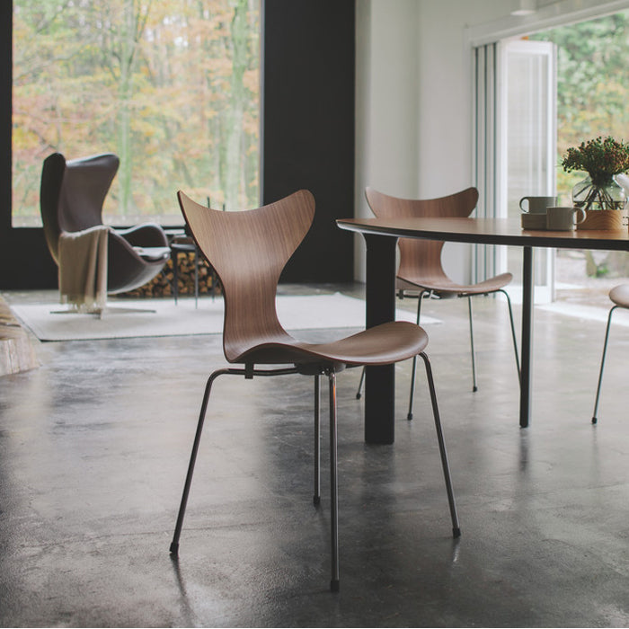 Fritz Hansen Lily 3108 chair