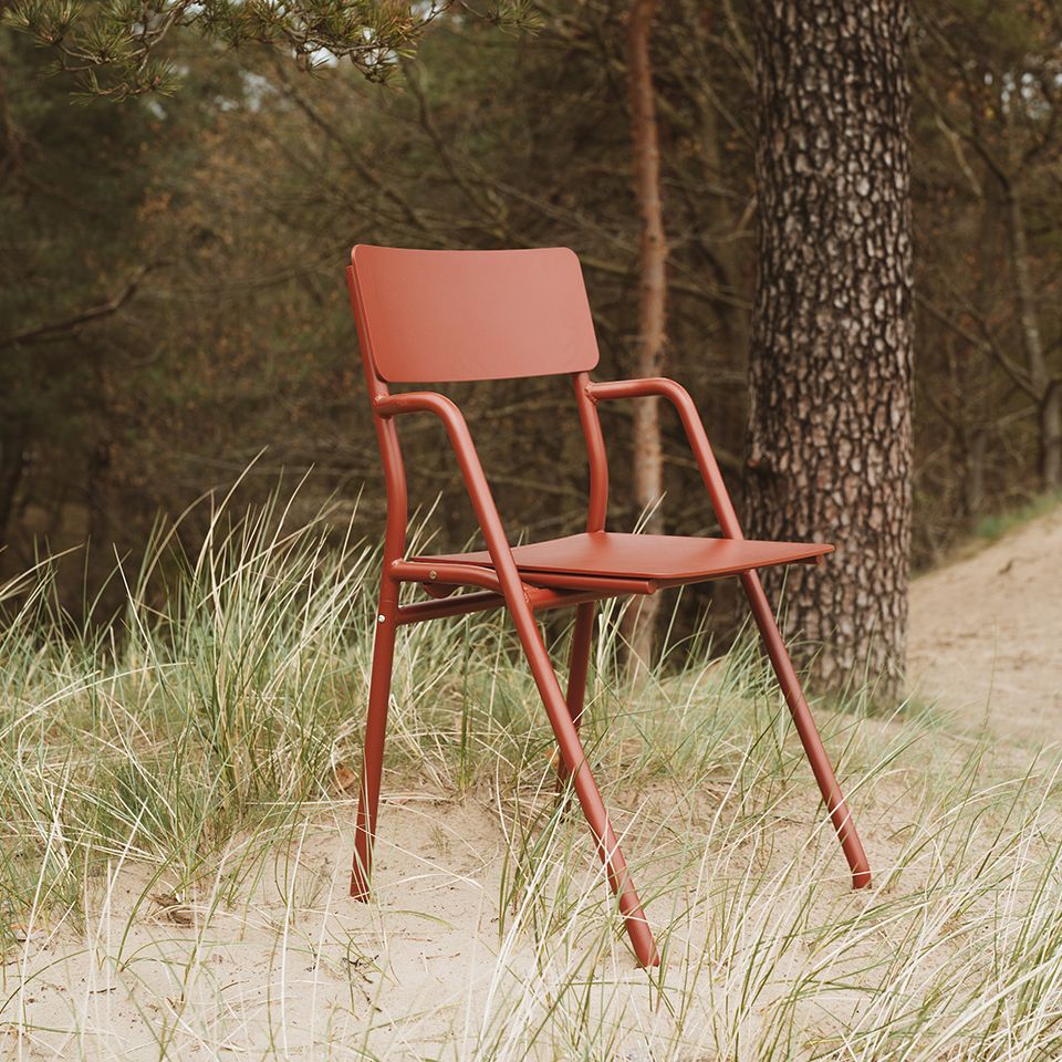 Weltevree Bended table 180 + 6 Flip-up chairs